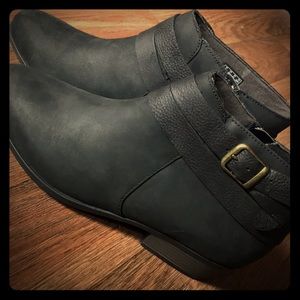clarks addiy cora bootie